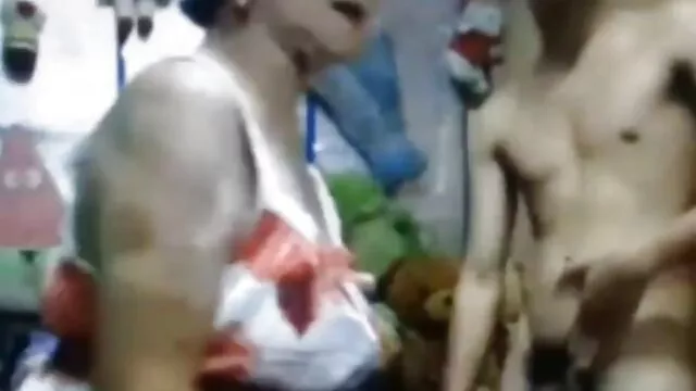 کاساندرا کنار سکس سوپر دانلود استخر fucks
