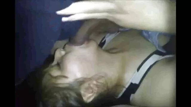لیلی لبهای بیدمشک خود فیلم سوپرسکسی دانلود را به دور خروس بزرگی می پیچد