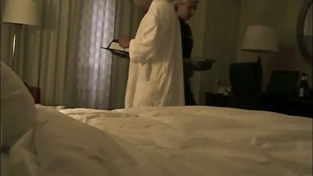 زن و شوهر در خارج از خانه فیلم سوپر سکسی بکن در ساحل رابطه جنسی برقرار می کنند