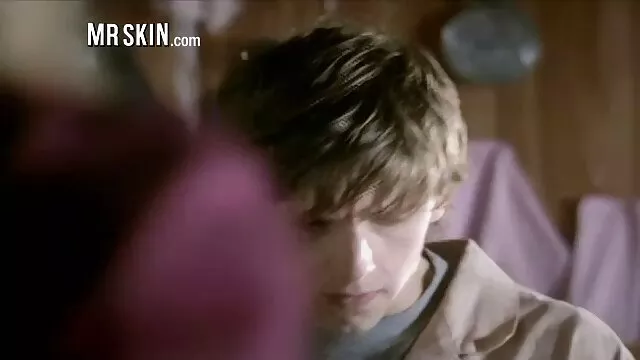 شلخته سوپر سکسی با حیوانات آس آسیایی خروس بزرگ سختی را در الاغ خود می گیرد